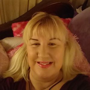 Meet your Posher, Elin